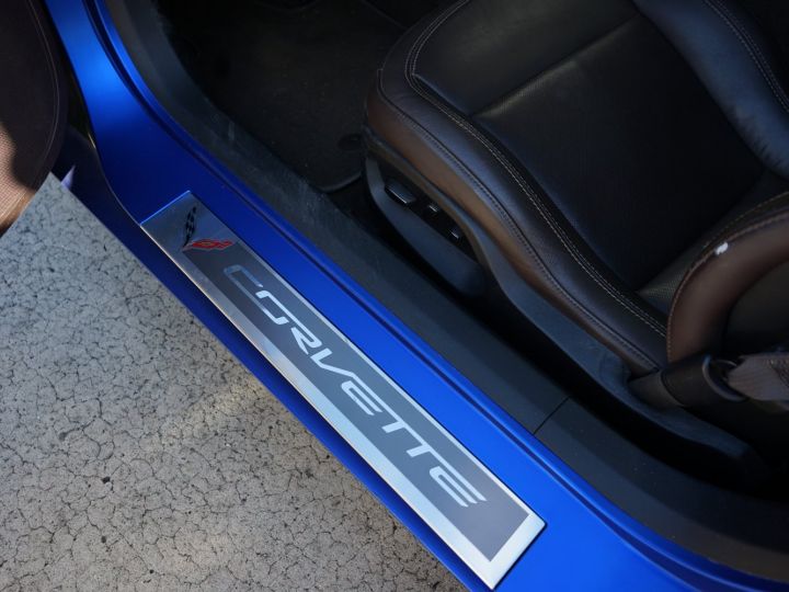 Chevrolet Corvette C7 CHEVROLET CORVETTE C7 TARGA 6.2 V8 STRINGRAY 2LT MT7 - Garantie 12 Mois - Entretiens à Jour - Très Bon état - Equipé Flexufuel E85 - Toit Targa - Co Covering Bleu Chrome Mate - 52