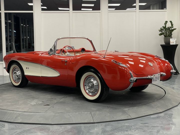 Chevrolet Corvette Cabriolet C1 ROUGE - 7