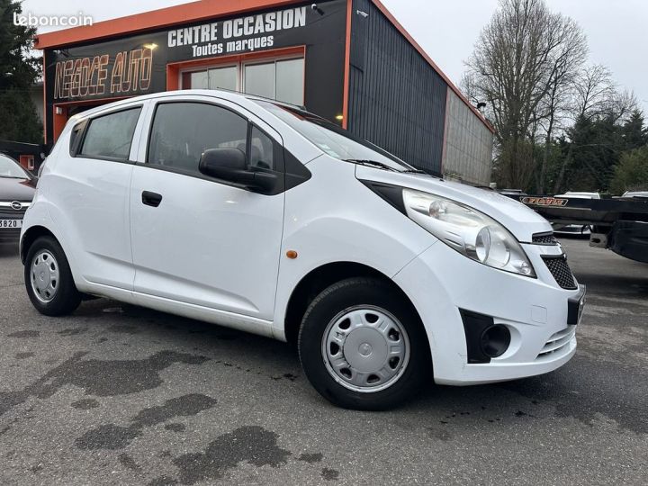 Chevrolet Spark 1.0 16V SPARK+ GPLI 5P Blanc - 1