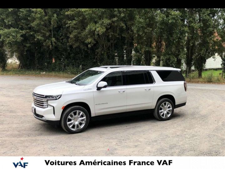 Chevrolet Suburban 2021 HIGH COUNTRY V8/CTTE FOURGON/PAS D'ECOTAXE/PAS DE TVS/ TVA RECUPERABLE White Iridescent Pearl Tricoat Vendu - 3