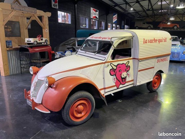 Citroen 2CV 2 CV Citroën azu 1960 vache qui rit  - 2