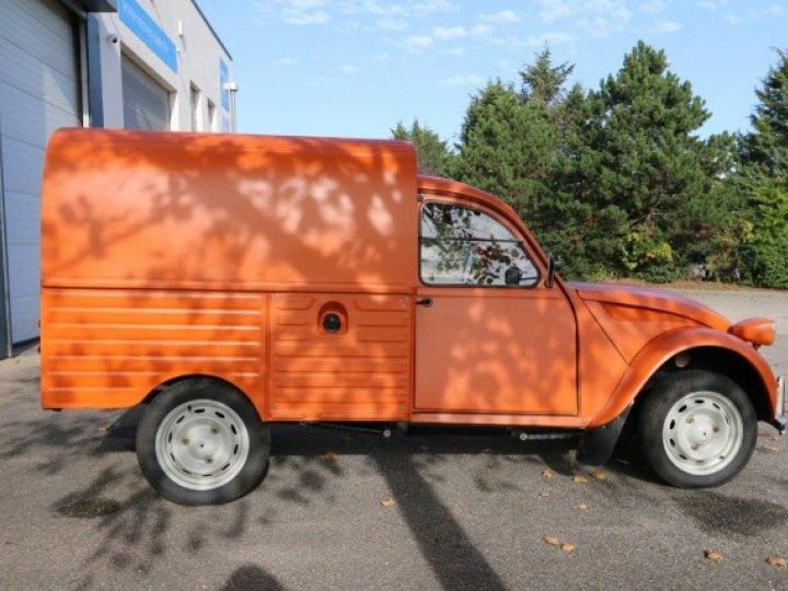 Citroen 2CV 2 CV FOURGONNETTE     Essence ORANGE - 33