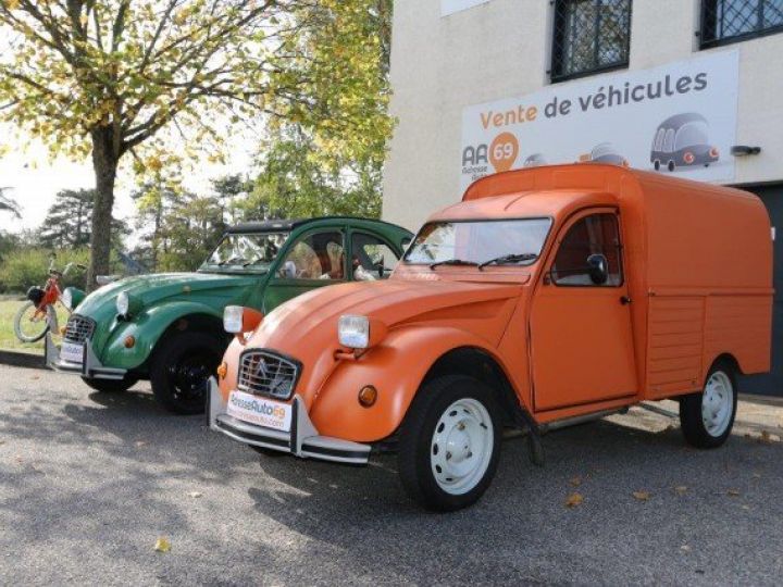 Citroen 2CV 2 CV FOURGONNETTE     Essence ORANGE - 46