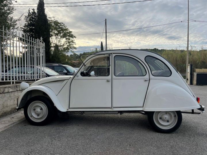 Citroen 2CV 2CV6 Blanche - 9