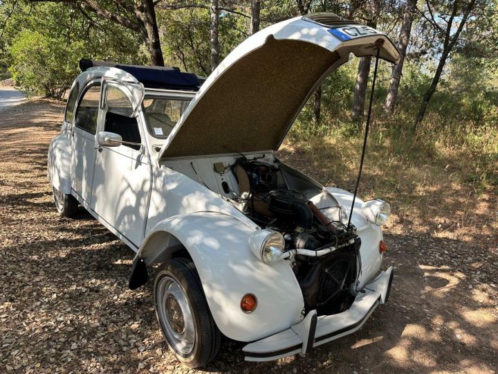 Citroen 2CV 2CV6 Spécial Blanche - 30