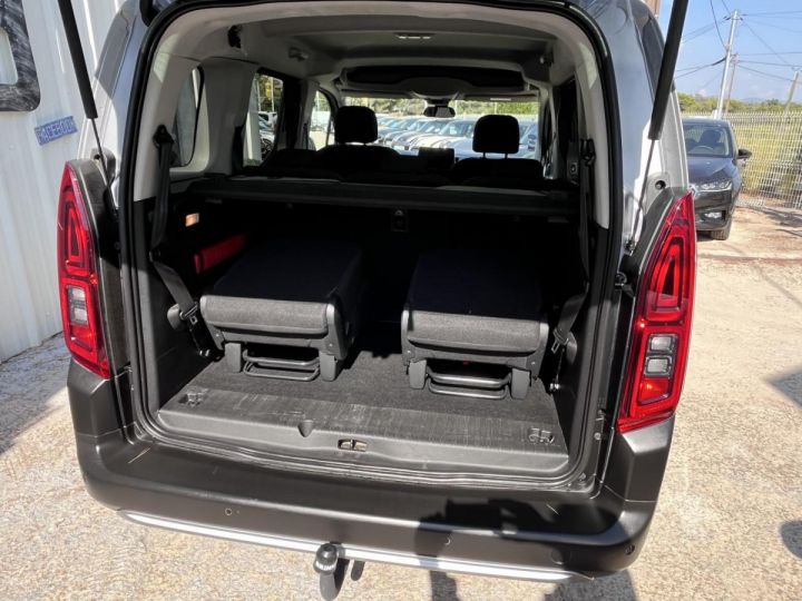 Citroen Berlingo 1.2 PureTech 12V - 110 S&S 7pl III COMBI M Shine PHASE 1 Gris métallisé - 12