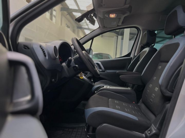 Citroen Berlingo 1.6 HDI 115CH XTR Gris Foncé Métallisé - 9