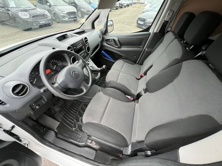 Citroen Berlingo Citroën 1.6 BlueHDi 100ch 1erMain 3Places Clim Régulateur Attelage TVA20% 8,250Euro H.T BLANC - 14