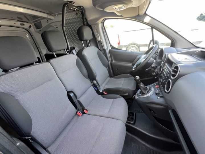 Citroen Berlingo Citroën II 1.6 BlueHDi 75ch 3Places Clim Régulateur 8250€ H.T. TVA20% BLANC - 12