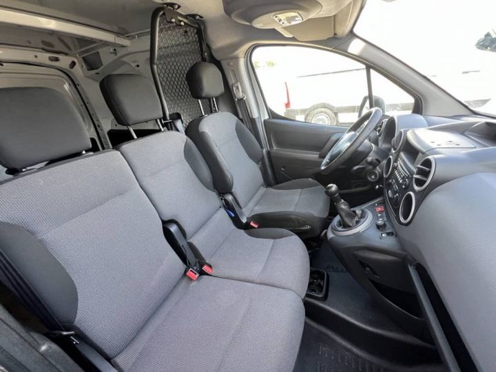 Citroen Berlingo Citroën II 1.6 BlueHDi 75ch 3Places Clim Régulateur 9000€ H.T. TVA20% BLANC - 12