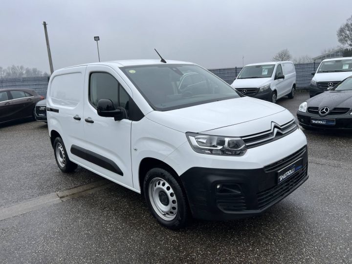 Citroen Berlingo Citroën III M BlueHDi 130ch 3Places 1erMain GPS Caméra CarPlay TVA20% 12,500€ H.T. BLANC - 2