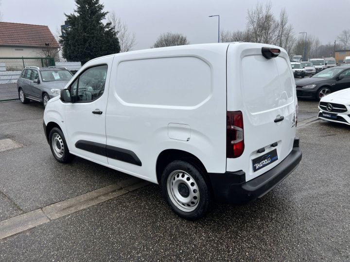 Citroen Berlingo Citroën III M BlueHDi 130ch 3Places 1erMain GPS Caméra CarPlay TVA20% 12,500€ H.T. BLANC - 5