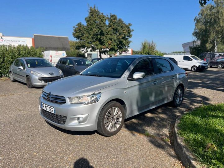 Citroen C-Elysee Citroën 1.2 PureTech 82 cv / SEULEMENT 13.500km GRIS - 1