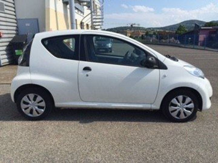 Citroen C1 68 CV VTI AIRPLAY     Essence BLANC - 12