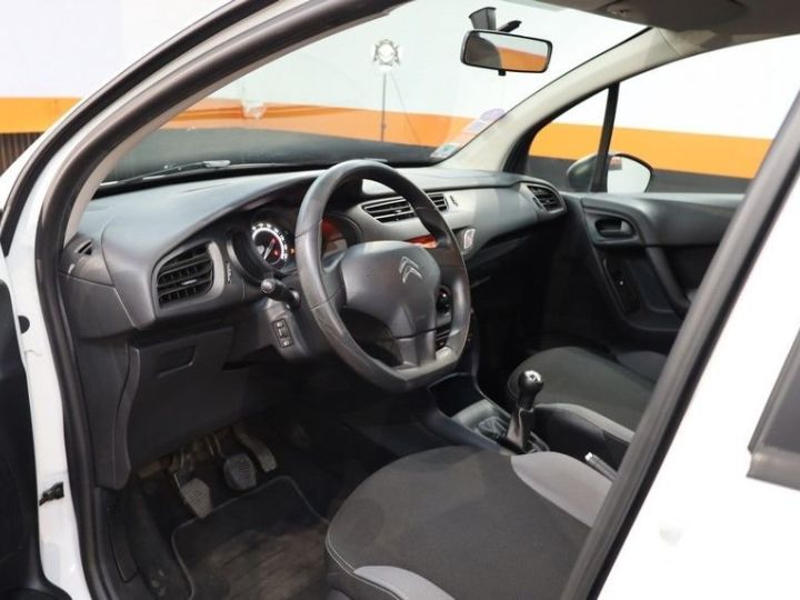 Citroen C3 1.2 VTI ATTRACTION Blanc - 12