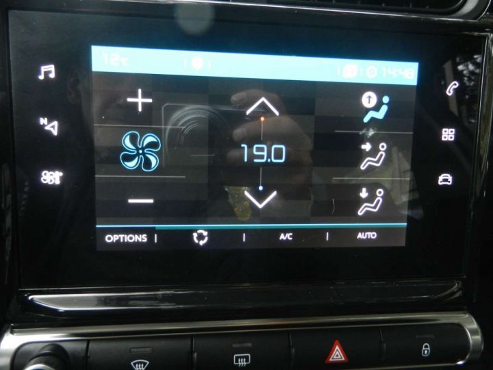 Citroen C3 1.2i PureTech Shine S Appel CarPlay clim jallu ect Gris - 18