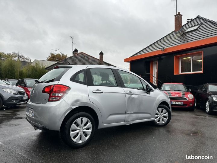 Citroen C3 1.4I CONFORT Gris - 2