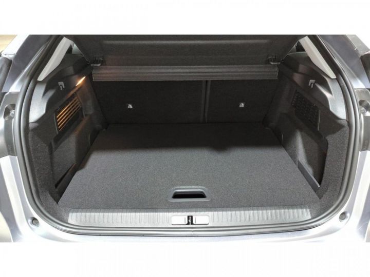 Citroen C4 1.5 BlueHDi 16V - 130 S&S - BV EAT8 2020 BERLINE Plus PHASE 1 Gris aluminium - 12