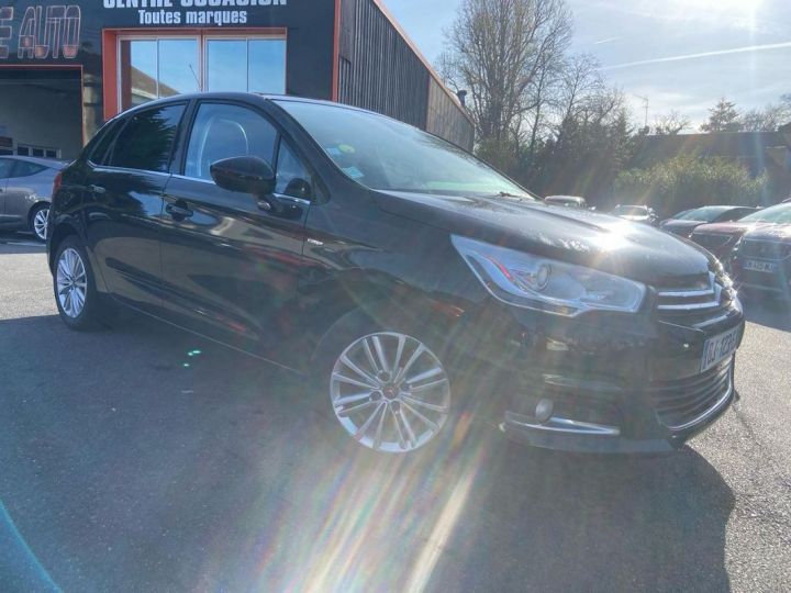 Citroen C4 1.6 E-HDI110 FAP EXCLUSIVE BMP6 6CV Noir - 6