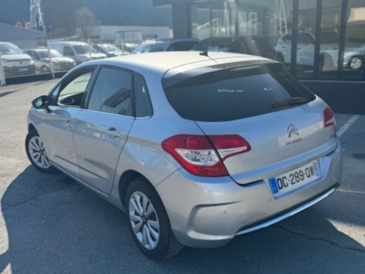 Citroen C4 1.6 EHDI 115 CV CONFORT Gris - 4