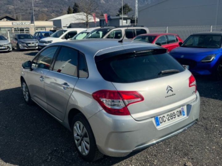 Citroen C4 1.6 EHDI 115 CV CONFORT Gris - 7