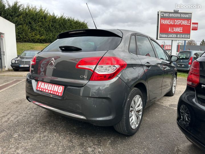 Citroen C4 1.6 Hdi 92Ch Confort Gris - 3