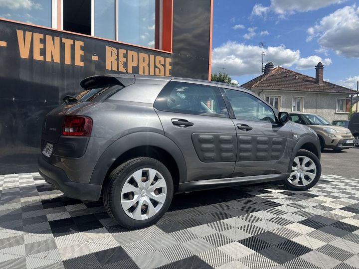 Citroen C4 Cactus PURETECH 82CH LIVE Gris - 2