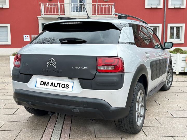 Citroen C4 Cactus shine 1.2L ESS 110ch gps + camera recul Gris - 5