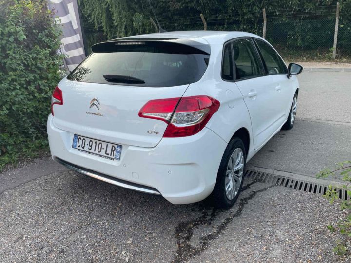 Citroen C4 II 1.6 HDi 90 1560cm3 92cv Blanc Laqué - 13