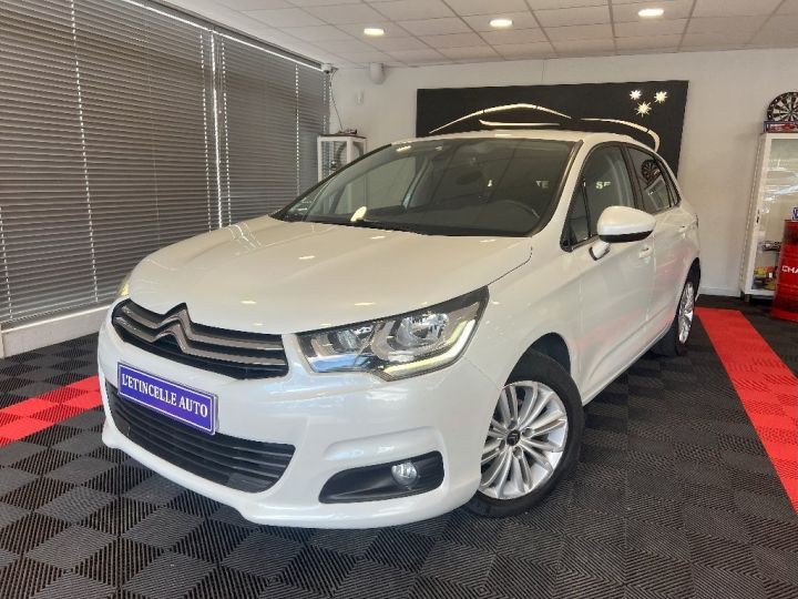 Citroen C4 PureTech 110 BVM Millenium Blanc - 1