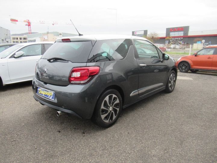 Citroen DS3 e-HDi 90 Be Chic Gris Foncé - 4