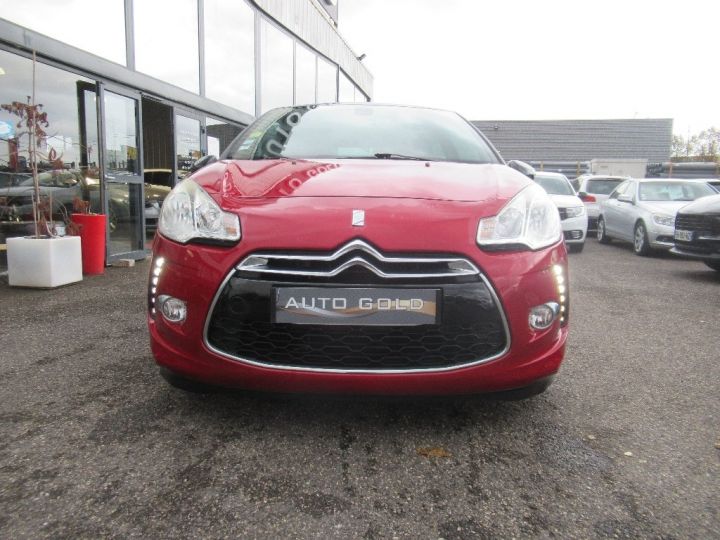 Citroen DS3 e-HDi 90 So Chic Rouge - 2