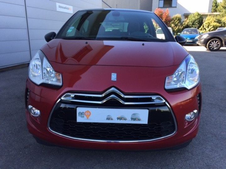 Citroen DS3 SPORT CHIC THP 150CV     Essence BORDEAUX METAL - 2