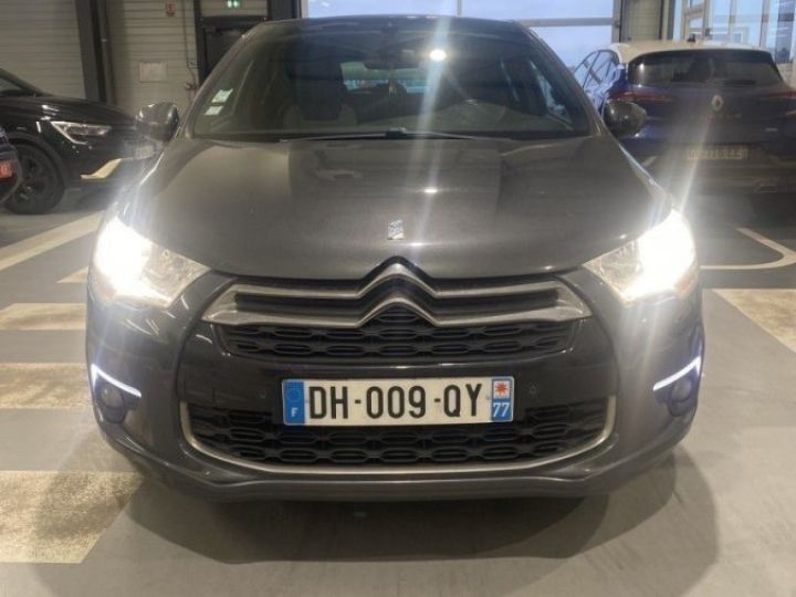 Citroen DS4 1.6 E-HDI115 AIRDREAM SO CHIC ETG6 Gris F - 6