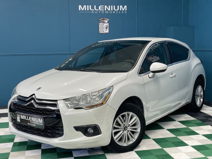 Citroen DS4 1.6 HDI FAP SO CHIC Blanc - 1