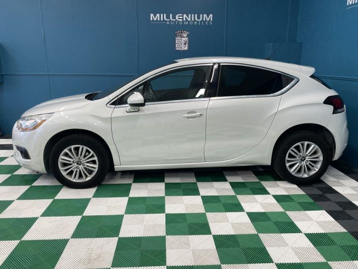 Citroen DS4 1.6 HDI FAP SO CHIC Blanc - 6