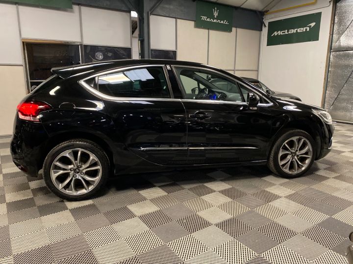 Citroen DS4 1.6 Turbo Sport Chic 200ch Noir - 4