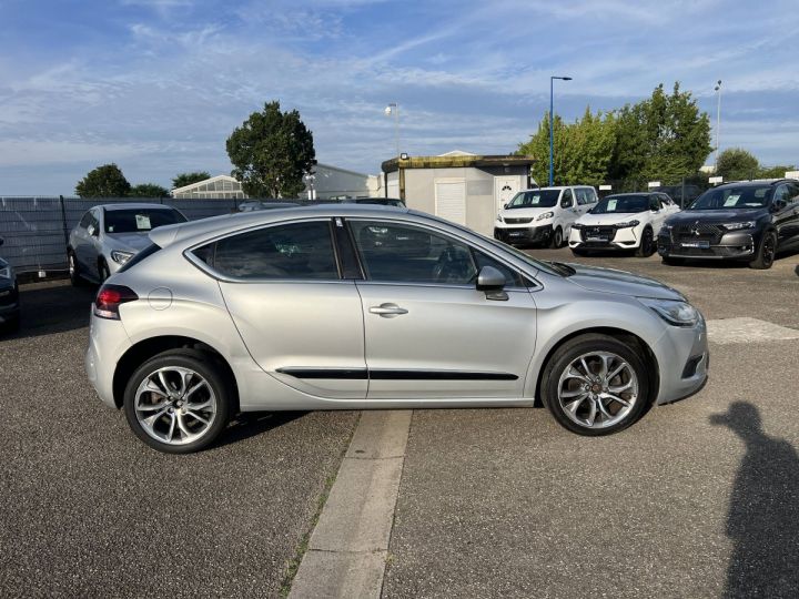 Citroen DS4 Citroën 2.0 HDi 163 Sport Chic BVA Cuir GPS DistriOK Carnet a Jour  - 8