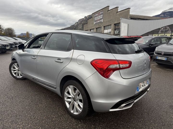 Citroen DS5 2.0 HDI160 SPORT CHIC Gris C - 4