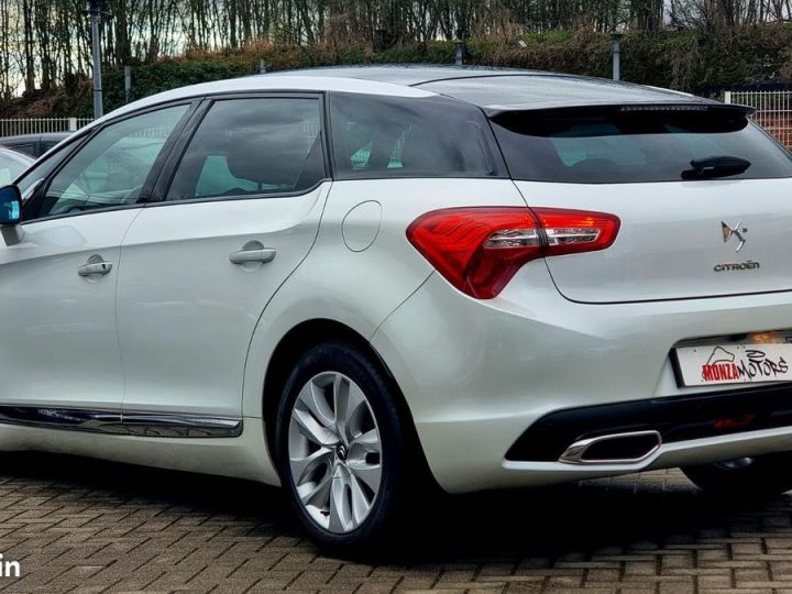 Citroen DS5 SO CHIC 1.6 e HDI 112 Cv BA 2012 GARANTIE Blanc - 3