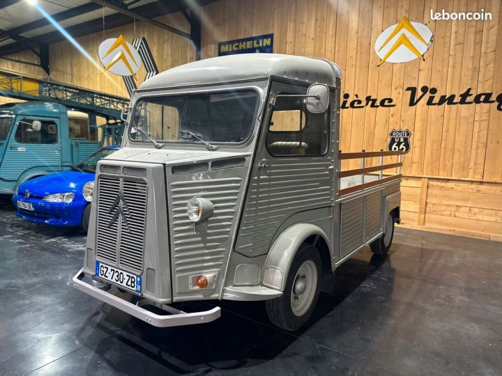 Citroen HY Très beau pick up 1975 41000km restauré  - 1