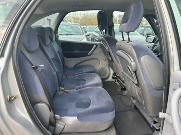 Citroen Xsara Picasso 1.6 HDI 90 CONFORT Gris - 7