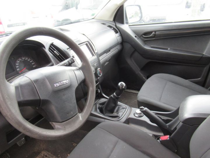 Commercial car Isuzu D-Max 4 x 4 2.5l 163CH DOUBLE CABINE  - 5