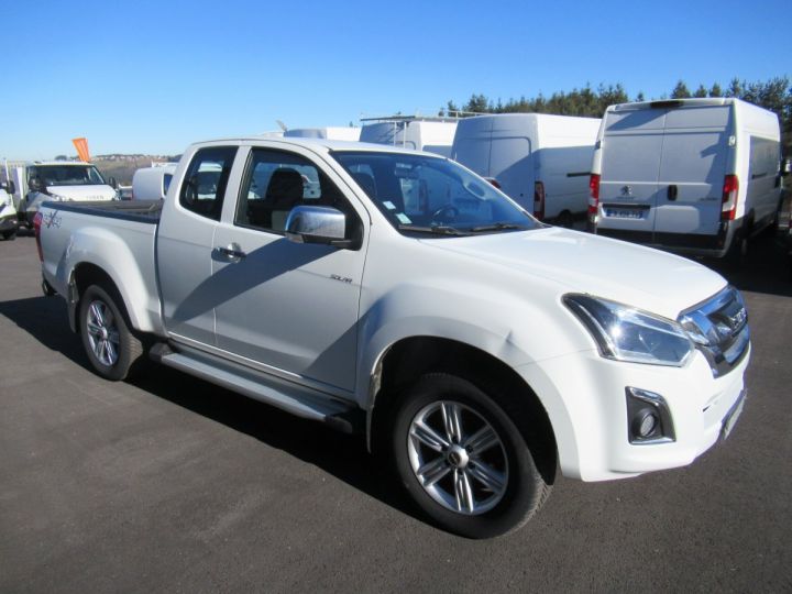 Commercial car Isuzu D-Max 4 x 4 SPACE SOLAR PLUS 163CV BOITE AUTOMATIQUE  - 2