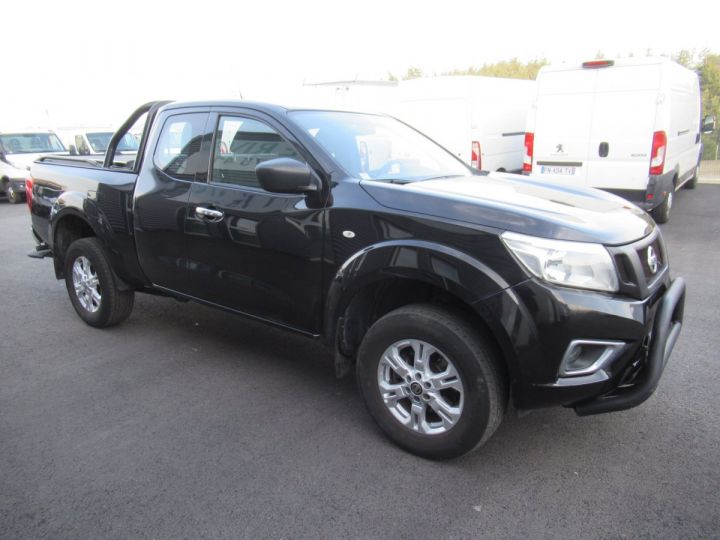 Commercial car Nissan Navara 4 x 4 PICK UP 2.3l DCI 160 ACENTA 4X4  - 2