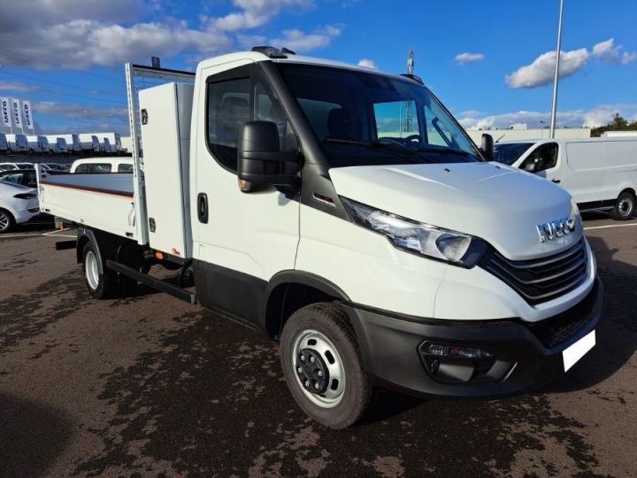 Commercial car Iveco Daily Back Dump/Tipper body 35C18 A8 BENNE 48900E HT Blanc - 3