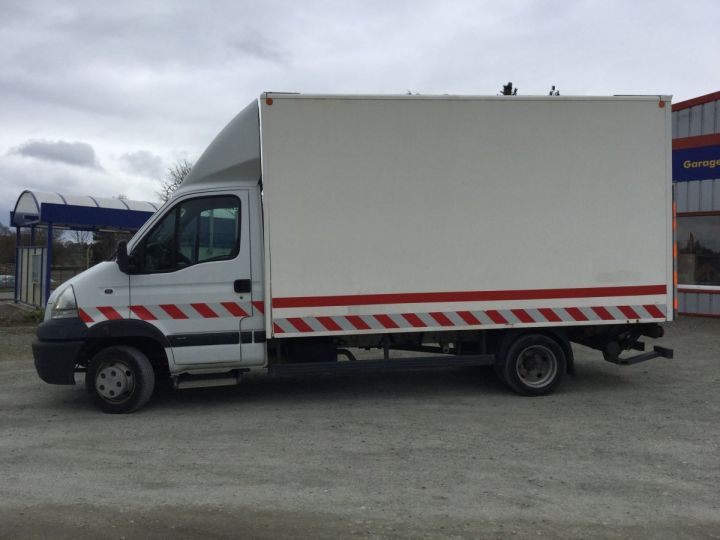 Commercial car Renault Mascott Box body + Lifting Tailboard 3.0 dci 160 hayon 20m3 Blanc - 2