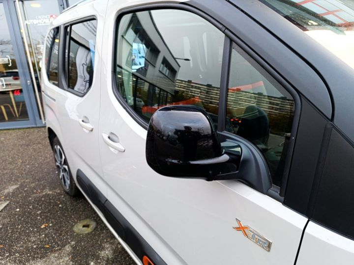 Commercial car Citroen Berlingo Other 1.5 BlueHDi EAT8 XTR 130 cv BVA Gris - 32