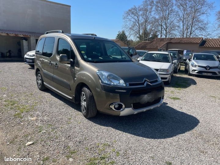 Commercial car Citroen Berlingo Other 1.6 hdi 115 cv XTR Doré - 1