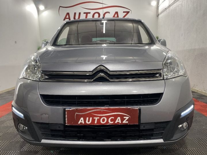 Commercial car Citroen Berlingo Other MULTISPACE BlueHDi 120 Shine +102000KM+Attelage Gris Clair - 4